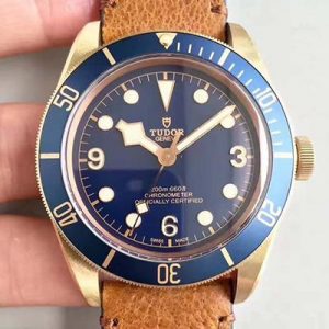 Tudor Heritage Black Bay Bronze M79250BM ZF Factory V4 Blue Dial Replica Watch - UK Replica